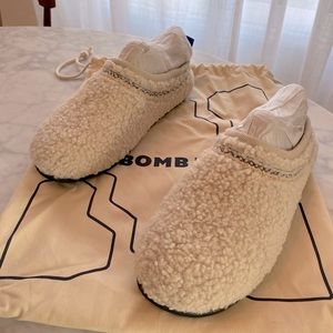 Women's Track Stitch Sunday Slipper size 5